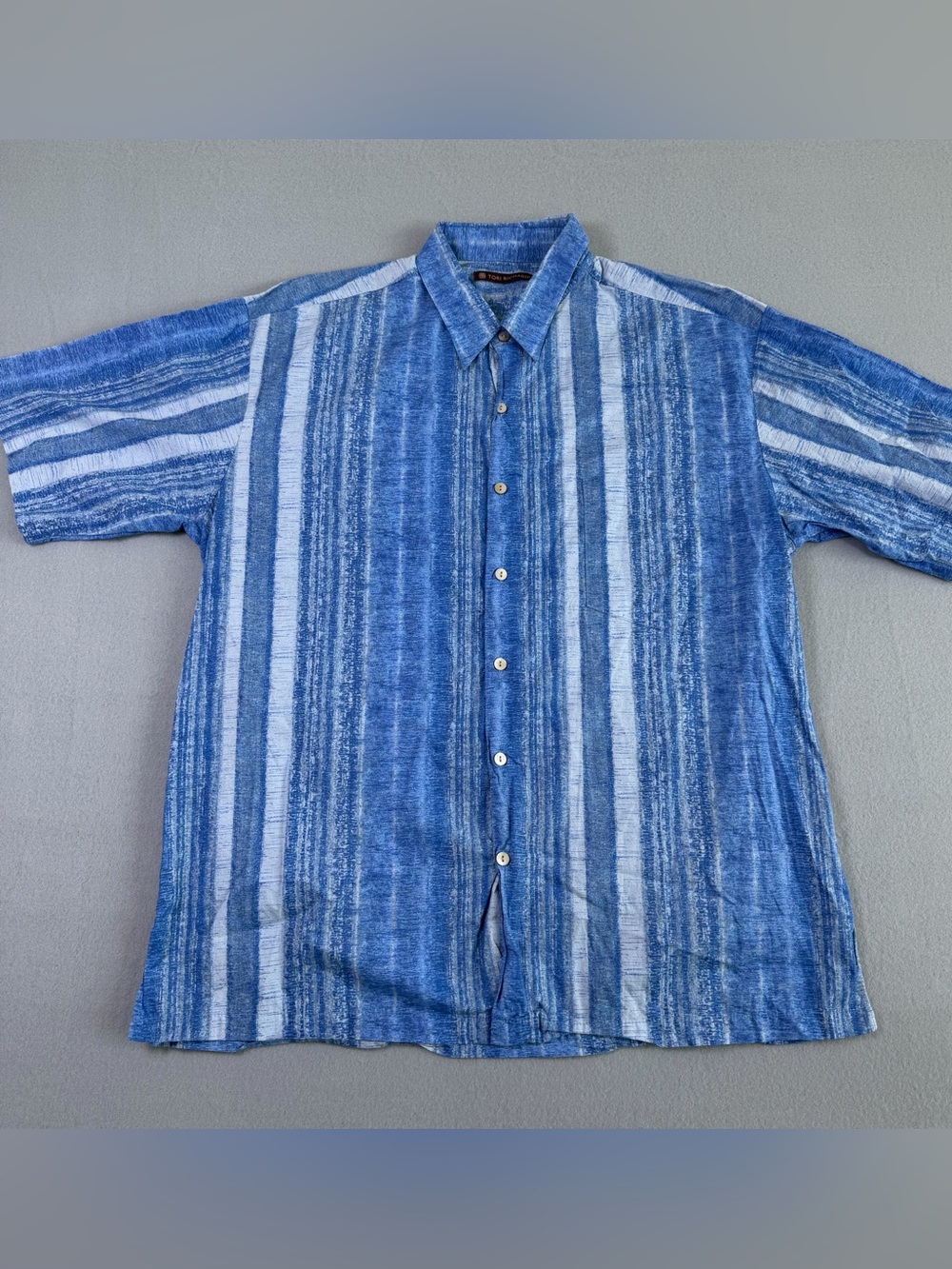 Tori Richard Shirt Mens Large Blue Striped Cotton Lawn Short Sleeve Button Up